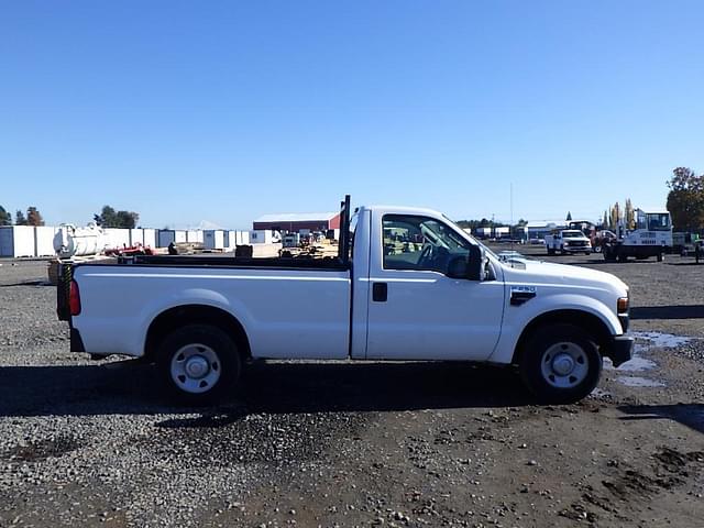 Image of Ford F-250 equipment image 2