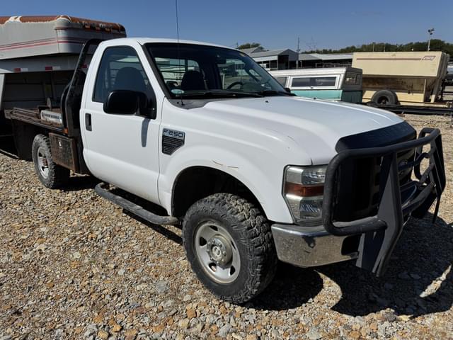 Image of Ford F-250 equipment image 1