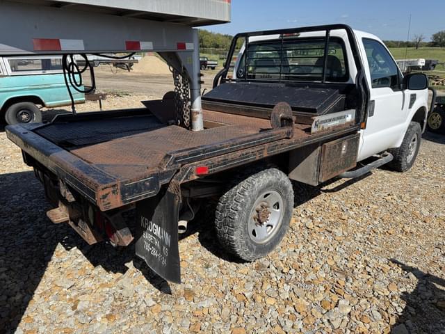 Image of Ford F-250 equipment image 2