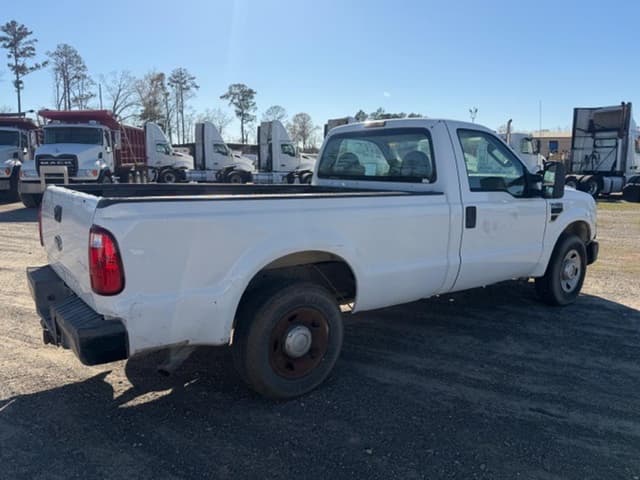 Image of Ford F-250 equipment image 2