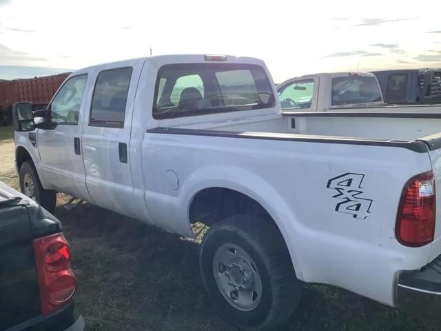 Image of Ford F-250 equipment image 2