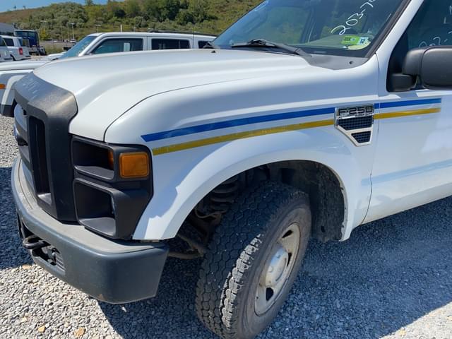Image of Ford F-250 equipment image 1