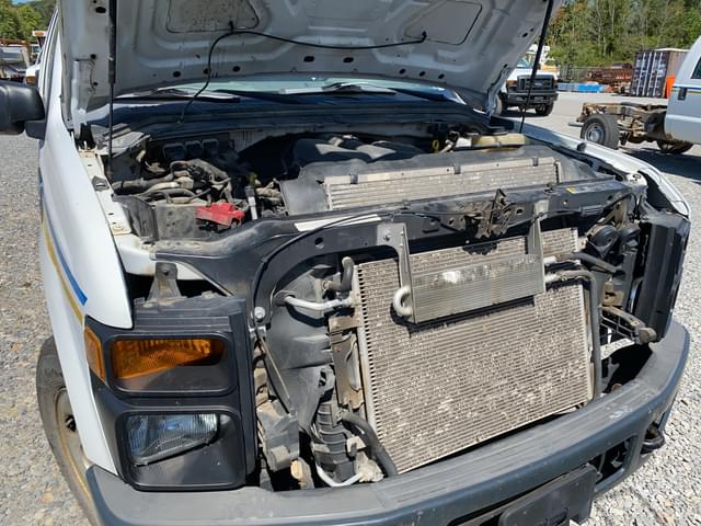 Image of Ford F-250 equipment image 4