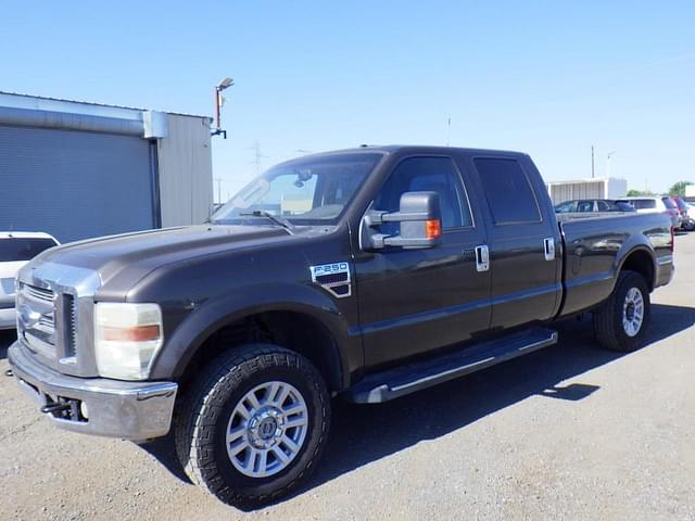 Image of Ford F-250 equipment image 1