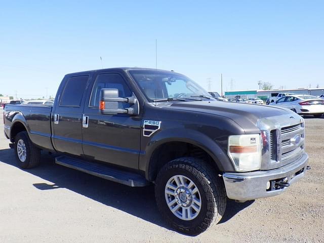 Image of Ford F-250 equipment image 2