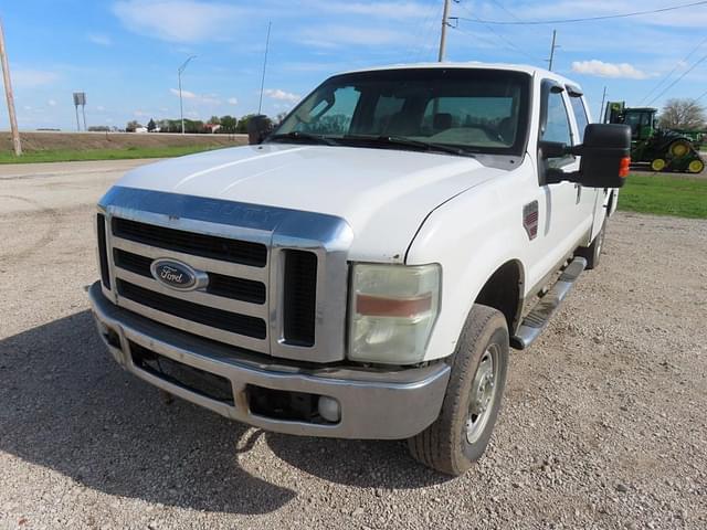 Image of Ford F-250 equipment image 1
