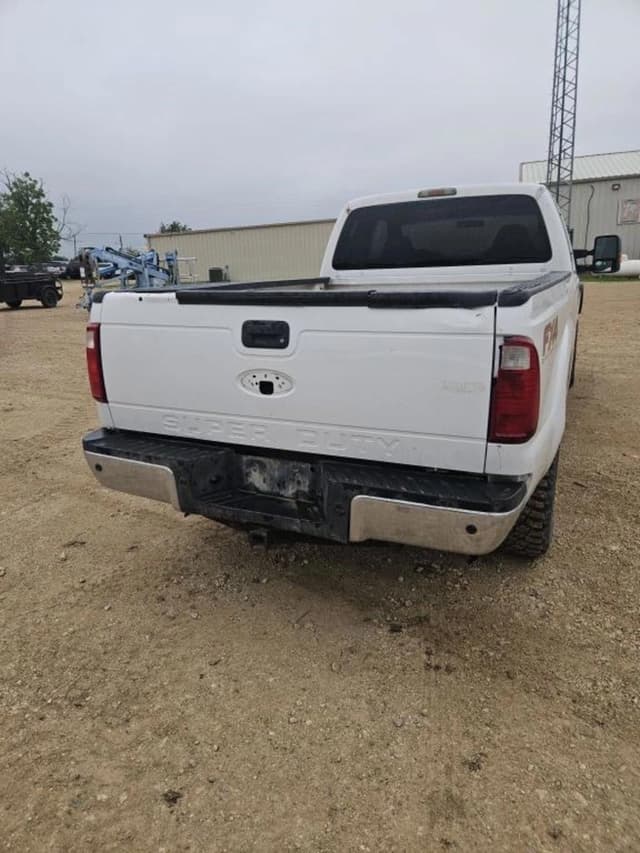 Image of Ford F-250 equipment image 4