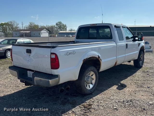 Image of Ford F-250 equipment image 4