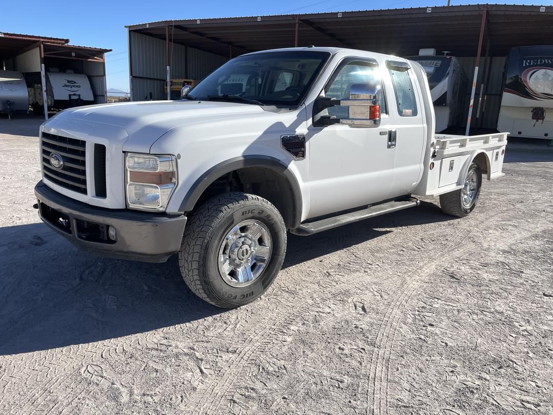 Image of Ford F-250 Primary image