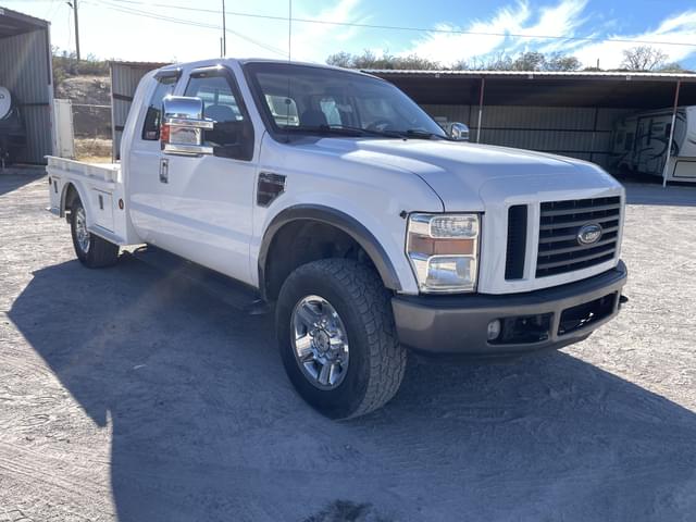 Image of Ford F-250 equipment image 2
