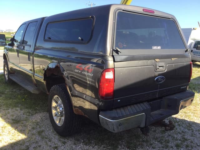 Image of Ford F-250 equipment image 1