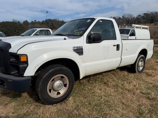 Image of Ford F-250 equipment image 3