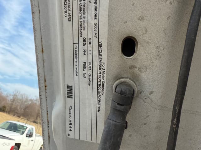 Image of Ford F-250 equipment image 4