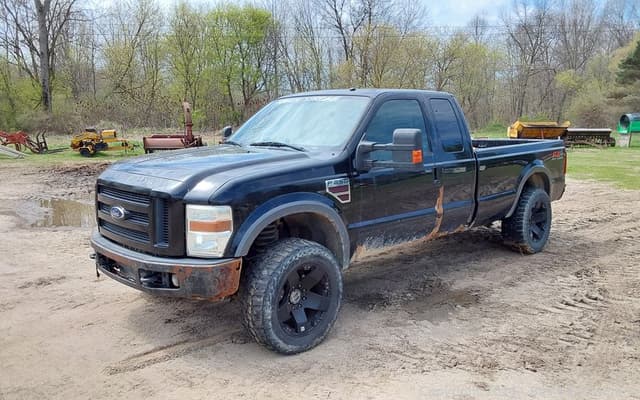 Image of Ford F-250 equipment image 3