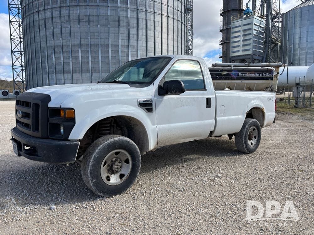 2008 Ford F-250 Equipment Image0