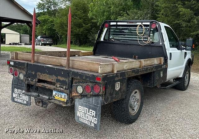 Image of Ford F-250 equipment image 4