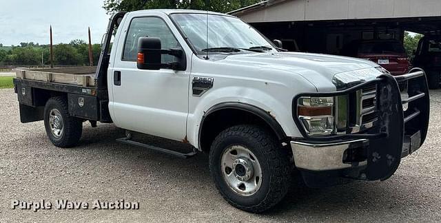 Image of Ford F-250 equipment image 2