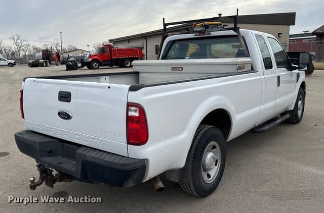 Image of Ford F-250 equipment image 4