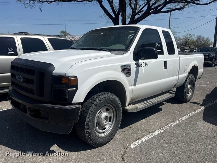 2008 Ford F-250 Equipment Image0