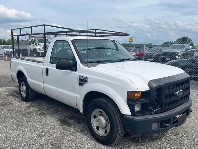 Image of Ford F-250 equipment image 3