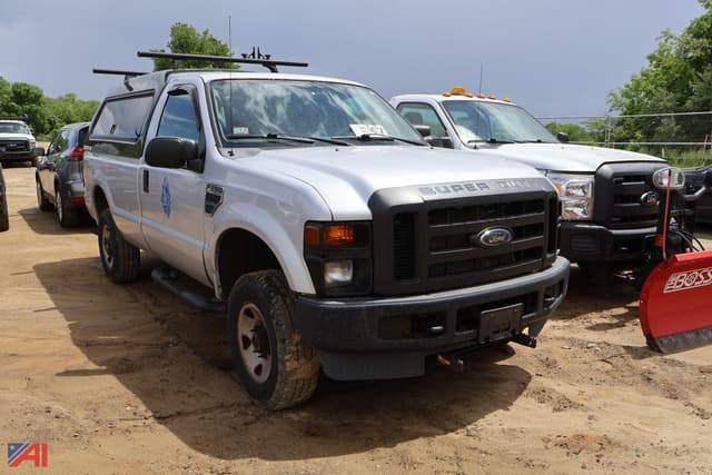 Image of Ford F-250 equipment image 1