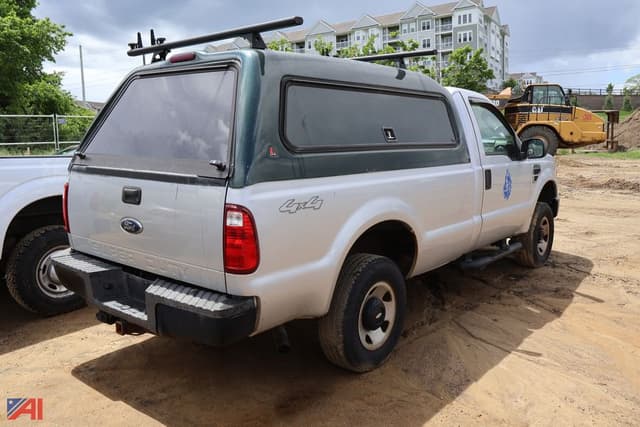 Image of Ford F-250 equipment image 2