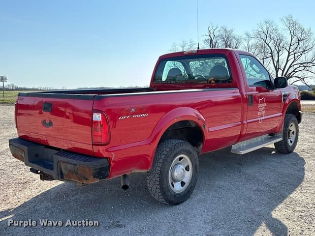 Image of Ford F-250 equipment image 4