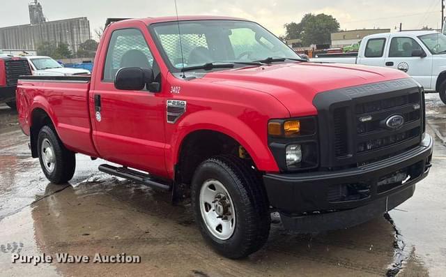 Image of Ford F-250 equipment image 2