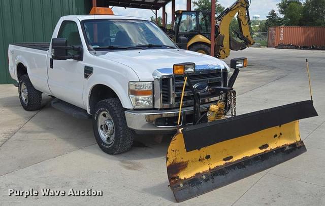 Image of Ford F-250 equipment image 2