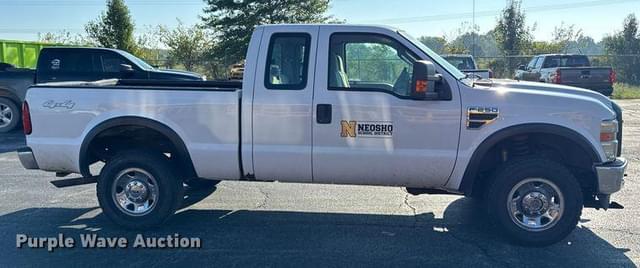 Image of Ford F-250 equipment image 3