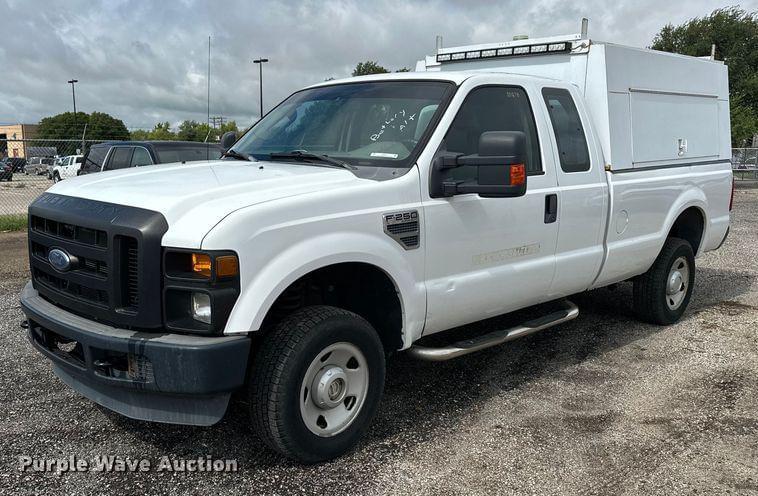 Image of Ford F-250 Primary image