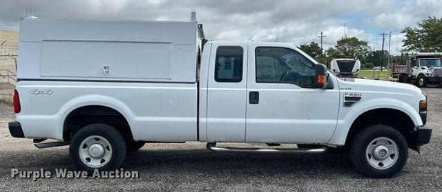 Image of Ford F-250 equipment image 3