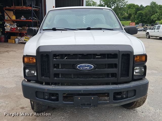 Image of Ford F-250 equipment image 1