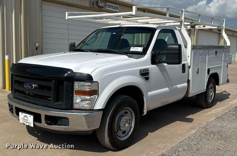 Image of Ford F-250 Primary image