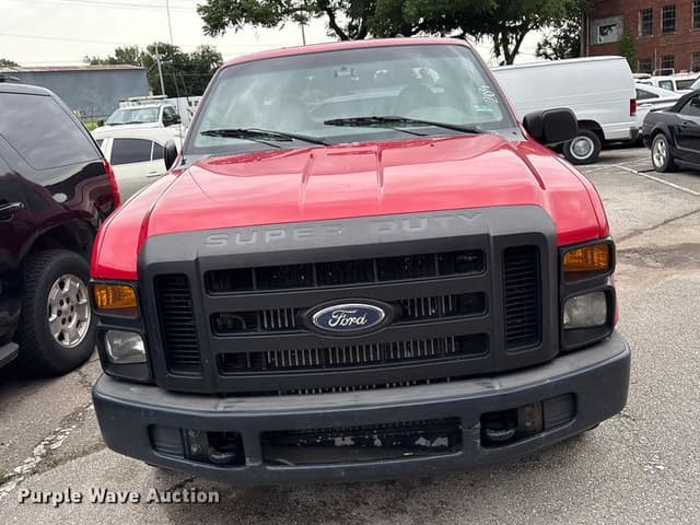 Image of Ford F-250 equipment image 1
