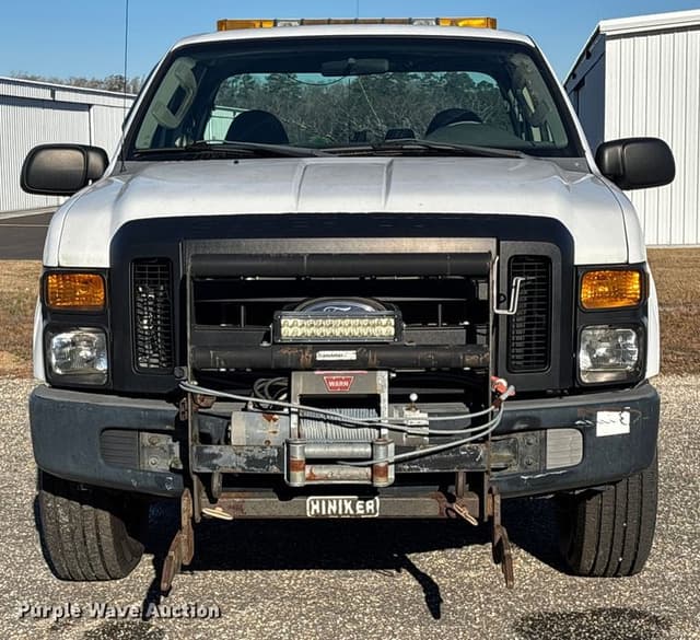 Image of Ford F-250 equipment image 1