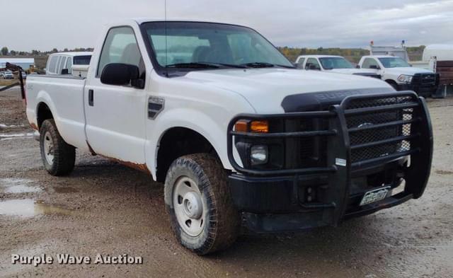 Image of Ford F-250 equipment image 2