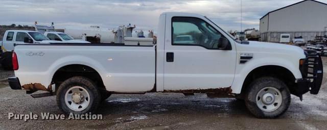 Image of Ford F-250 equipment image 3