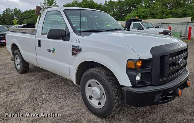Image of Ford F-250 equipment image 2