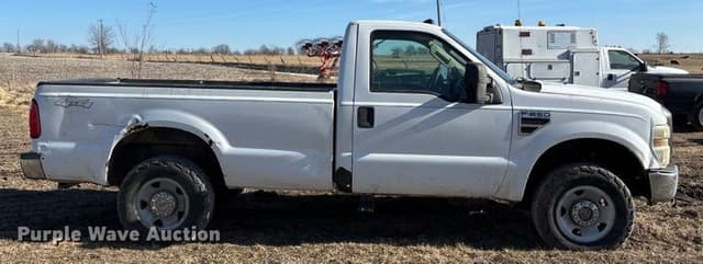 Image of Ford F-250 equipment image 3