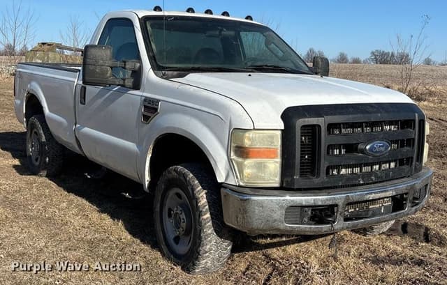 Image of Ford F-250 equipment image 2
