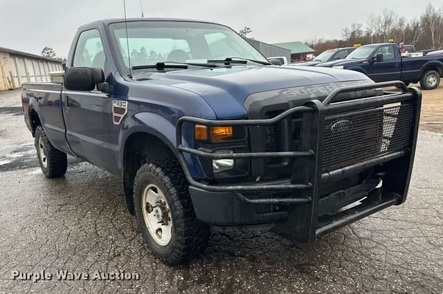 Image of Ford F-250 equipment image 2