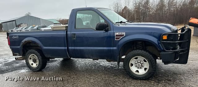 Image of Ford F-250 equipment image 3