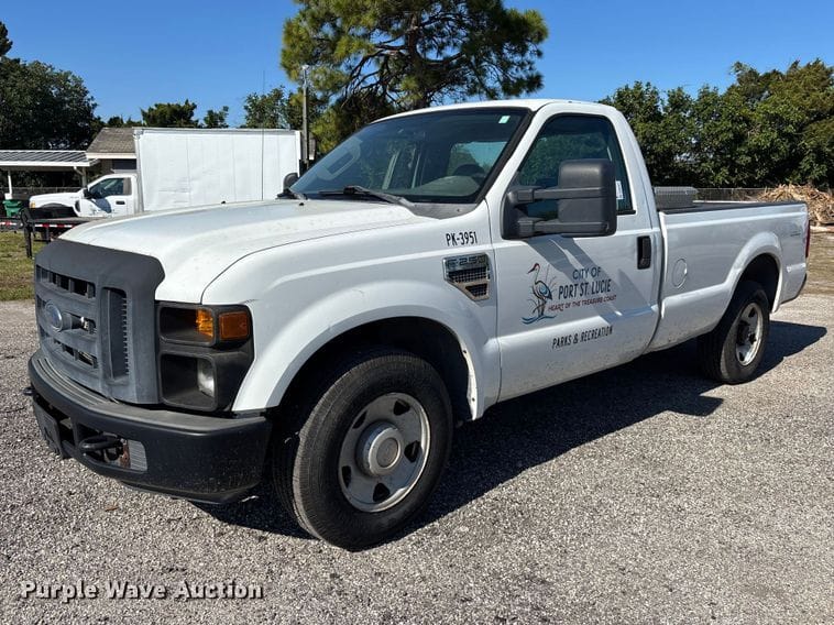2008 Ford F-250 Equipment Image0