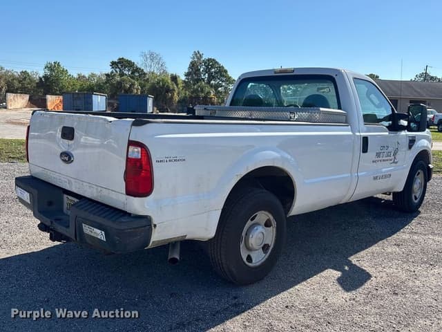 Image of Ford F-250 equipment image 4