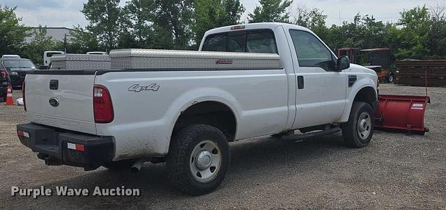 Image of Ford F-250 equipment image 4