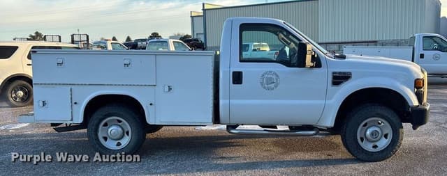 Image of Ford F-250 equipment image 4