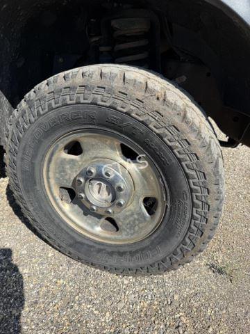 Image of Ford F-250 equipment image 3