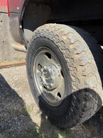 Image of Ford F-250 equipment image 4