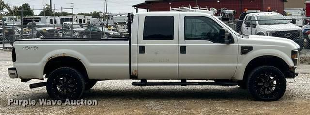 Image of Ford F-250 equipment image 3